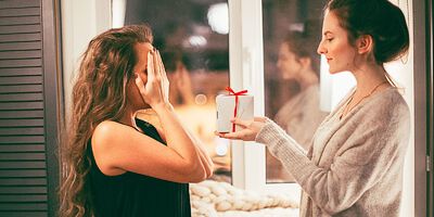 A stress-free Christmas: gift tips for her cadeautipsvoorhaar.jpg