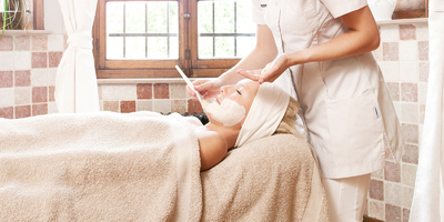 15% discount on beauty clinic treatments TG_vvdmmaartblogenclubplanner.jpg