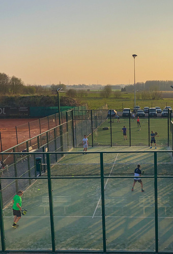 Activiteiten op maat TSM-padel-businessactiviteit.jpg