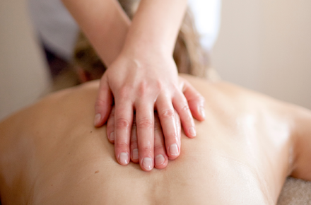 Summer Night offer: massage (1p)