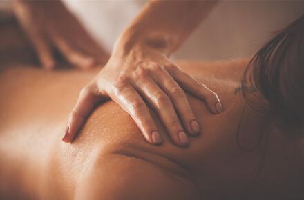 Body peeling with effleurage (50’)
