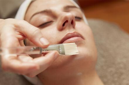 Soin du visage individualisé de 50 minutes 