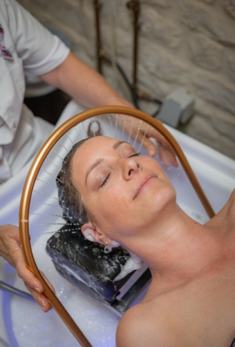 Head Spa Wellness TB_headspa-lente.jpg