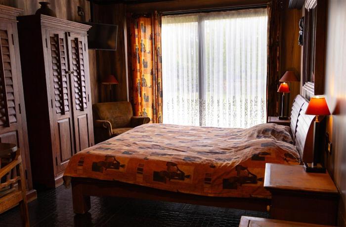 Hotel Deluxe Double (2P)