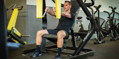Pure Strength Fitness-faciliteiten-plates.jpg